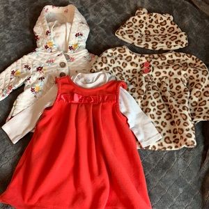 Like new never worn set of warm cloths 3 months